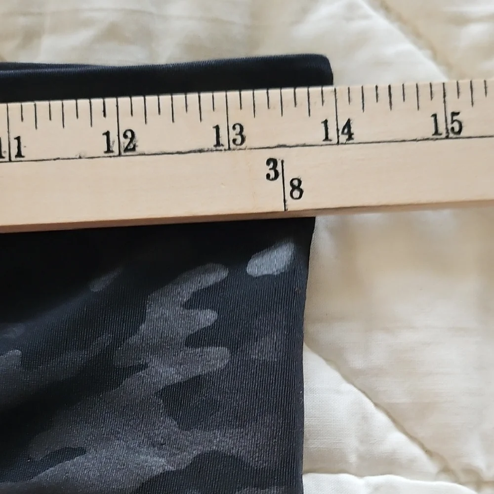 SPANX Gray/Black Camo Skinny Leggings - Picture 4 of 9
